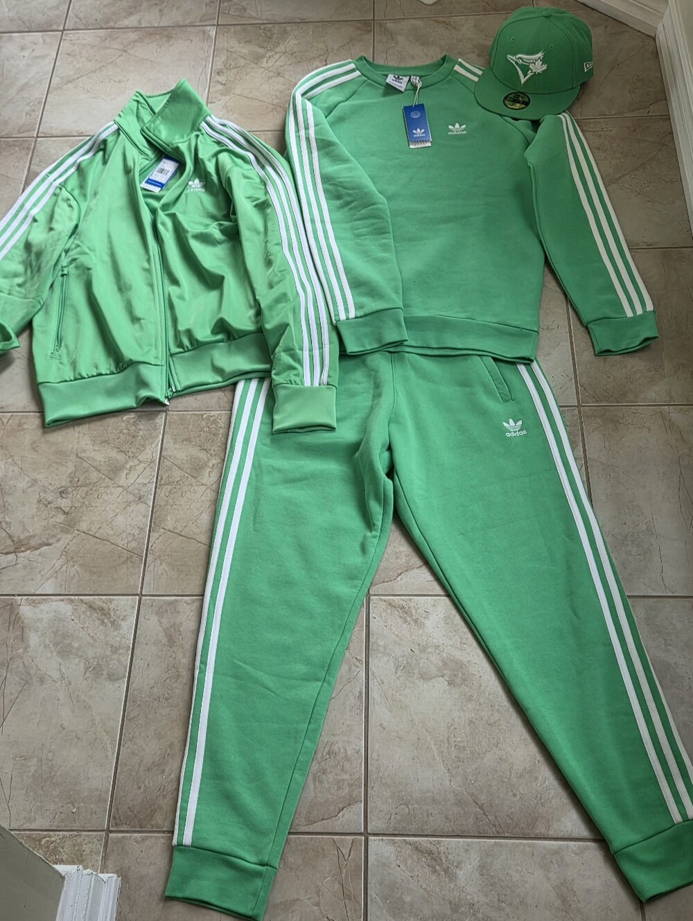 Adidas Matching Tracksuit Sweatshirt Fabric With Track Jacket And Matching Hat